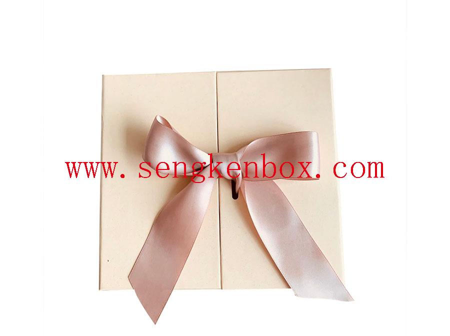 Boîte de papier cadeau de ceinture de ruban