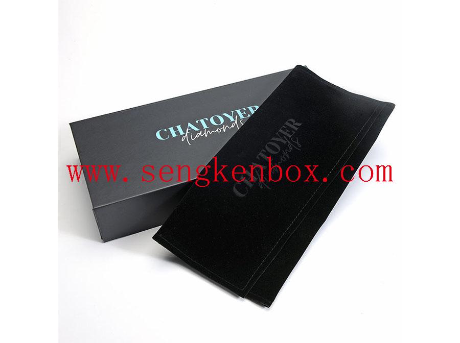 Boîte-cadeau magnétique noire mate de logo de marque