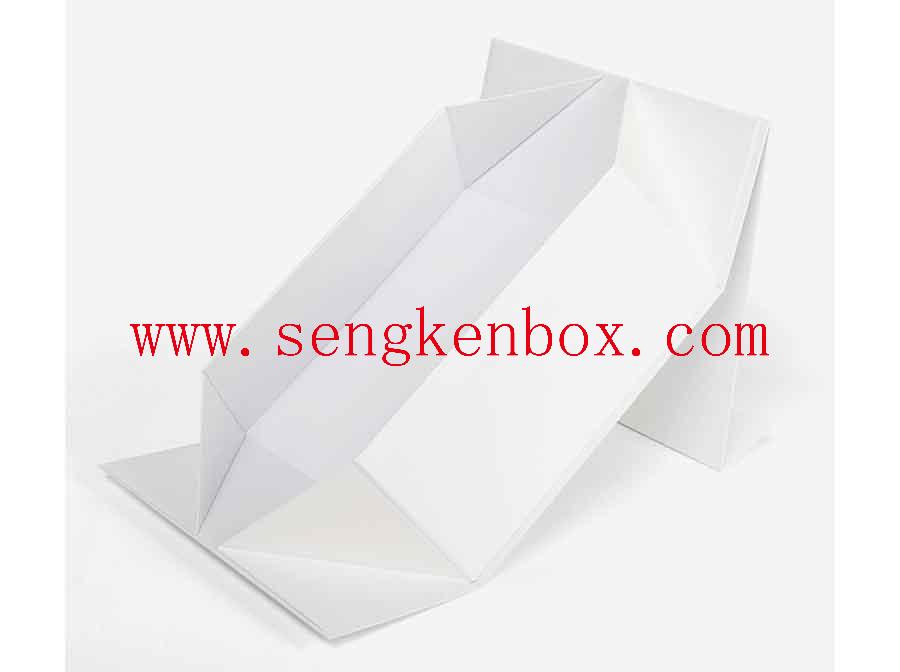 Boîte-cadeau en papier avec logo design