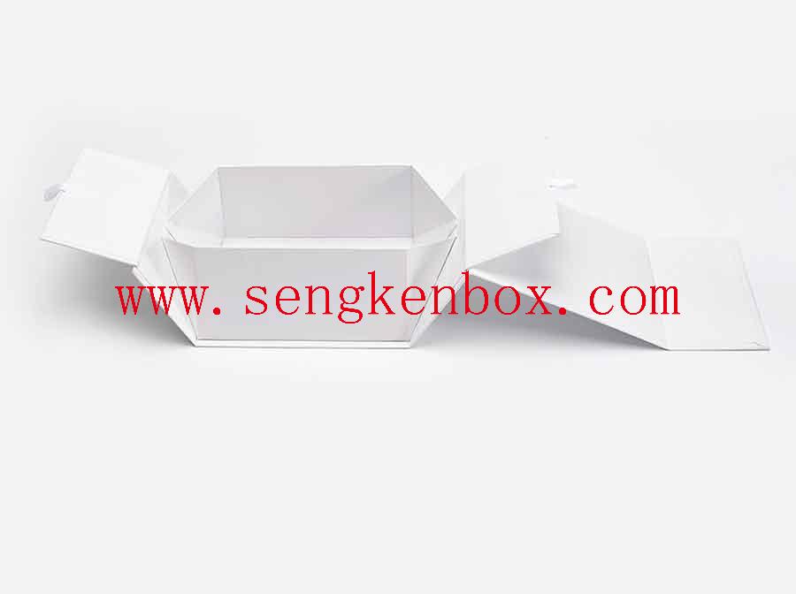 Boîte-cadeau en papier blanc écologique