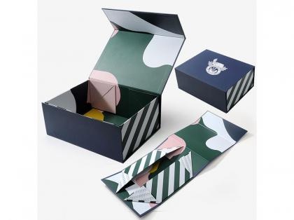 Folding Magnetic Rigid Hoodie Gift Paper Box