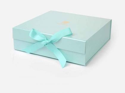 Custom Print Luxury Foldable Garment Box