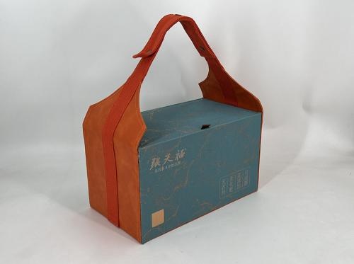 OEM et ODM Double Celadon Tea Jar Gift Box with Leather Handle à vendre
